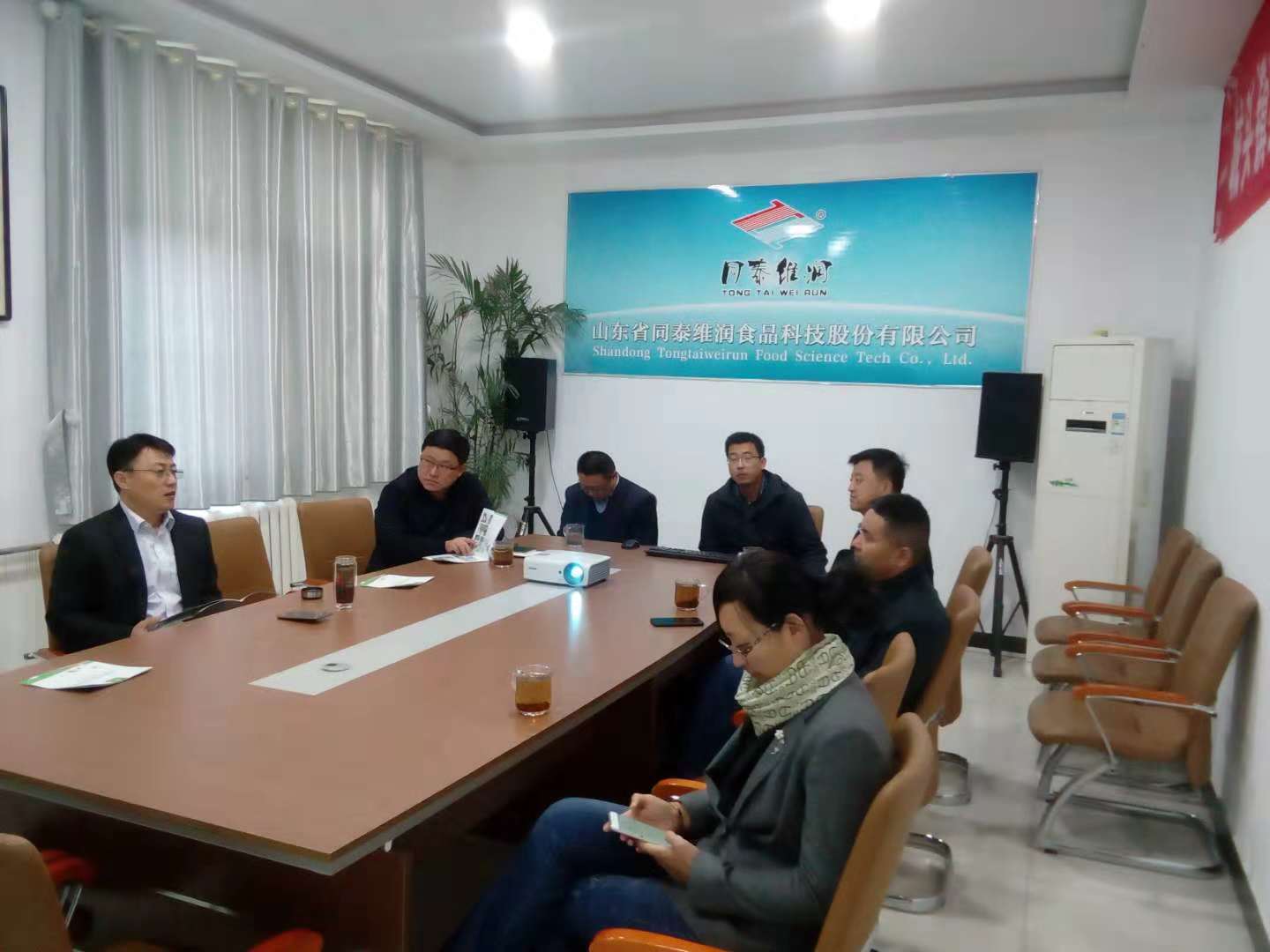 1541468785819824.jpg 1541468785819824.jpg